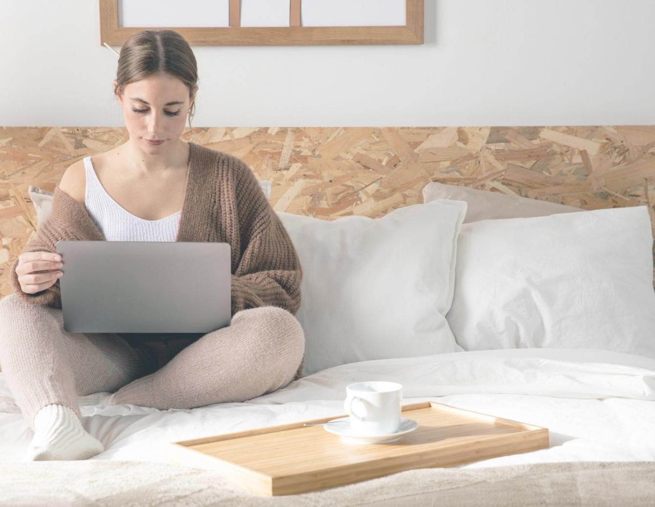 Tableau blanc avec schémas et notes lors d'une session de travail collaboratif